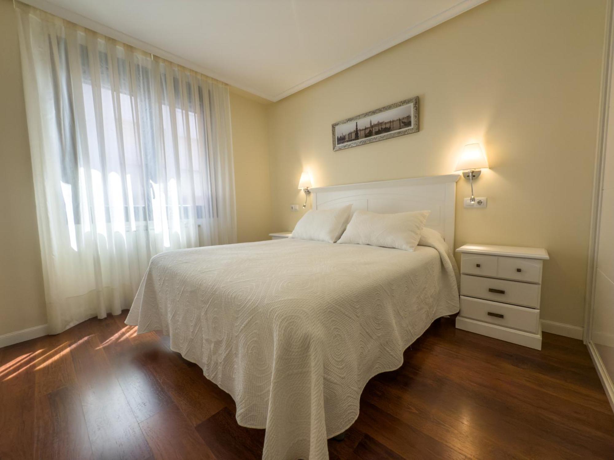 Apartamentos Verdemar Llanes Zewnętrze zdjęcie