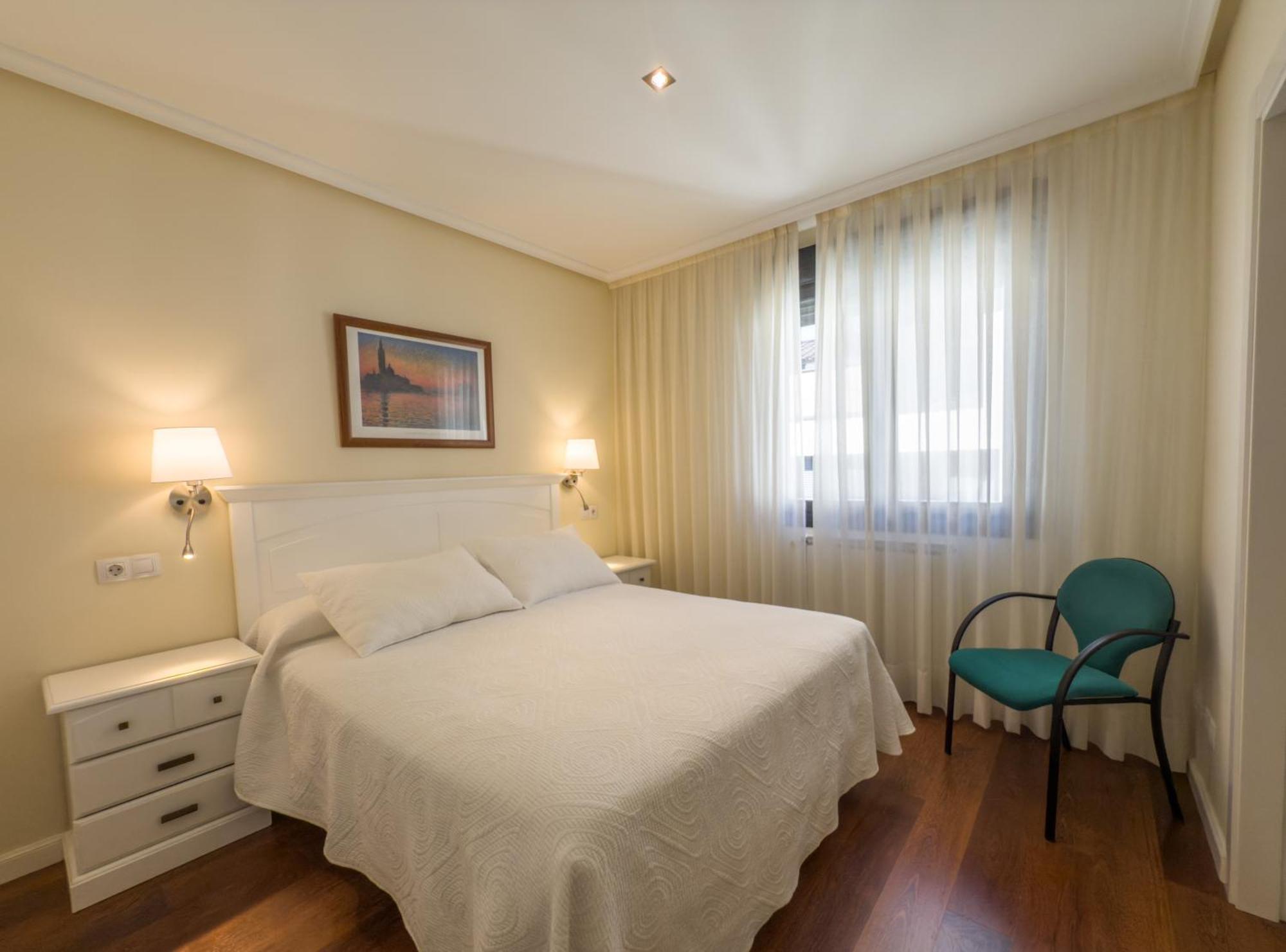 Apartamentos Verdemar Llanes Zewnętrze zdjęcie